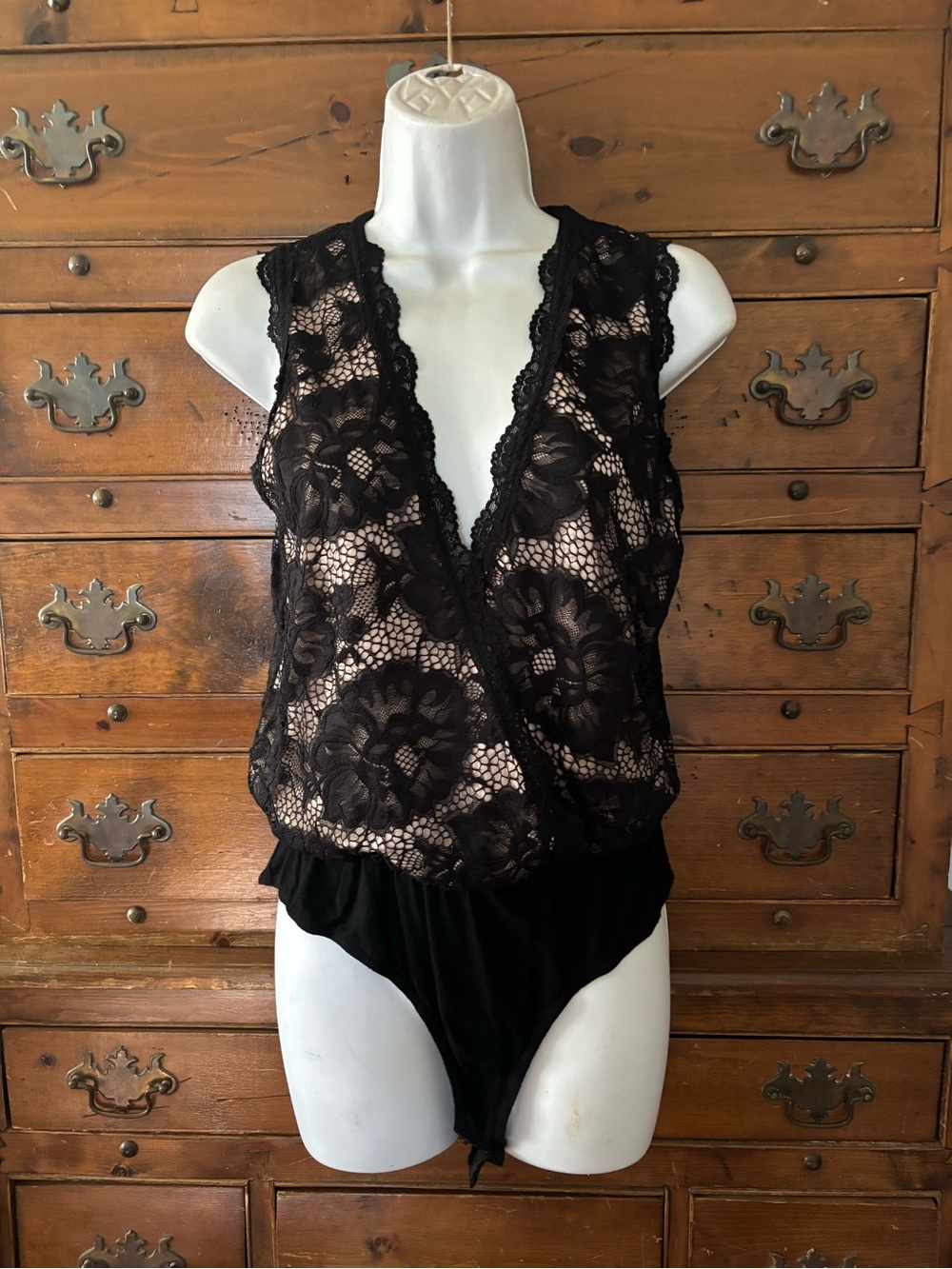 Woman’s Black Lace Wrap Front Bodysuit Size Large by Shinestar